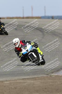 media/Nov-26-2023-TrackDaz (Sun) [[64ad8cfd8f]]/Mock Race/Outside Grapevine/